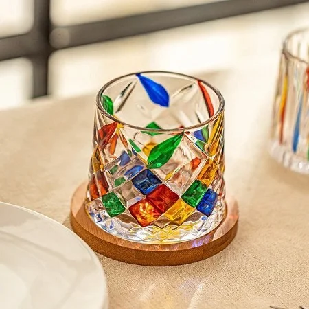 لیوان کریستالین چرخشی با زیره چوبی Kit-2056 لیوان کریستالین چرخشی با زیره چوبی Kit-2056