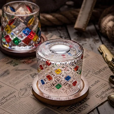 لیوان کریستالین چرخشی با زیره چوبی Kit-2058 (2) لیوان کریستالین چرخشی با زیره چوبی Kit-2058